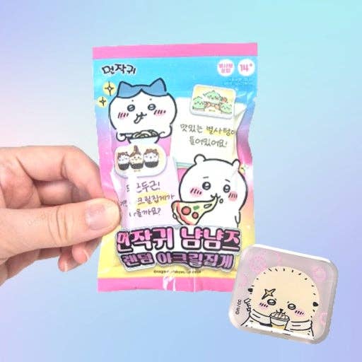 Chiikawa NyamNyamz Random Acrylic Clip – Blind Pack - OVERRATED