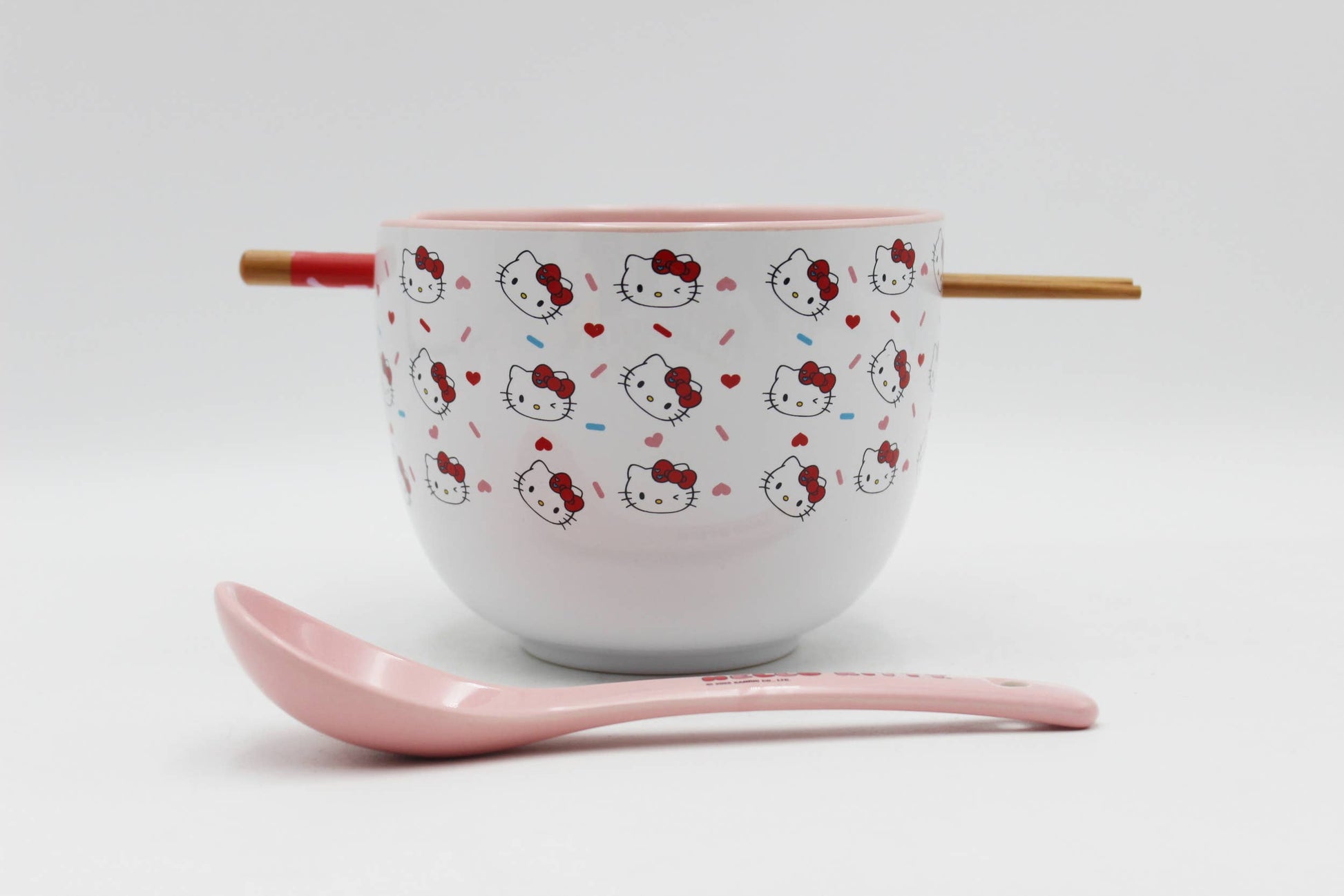 Hello Kitty 20oz Ceramic Ramen Bowl with Chopstick and Spoon - OVERRATED