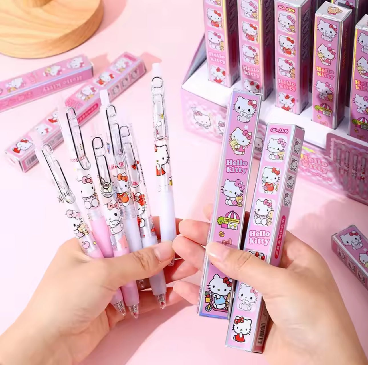 Hello Kitty Picnic Party Pen Blind Box - OVERRATED