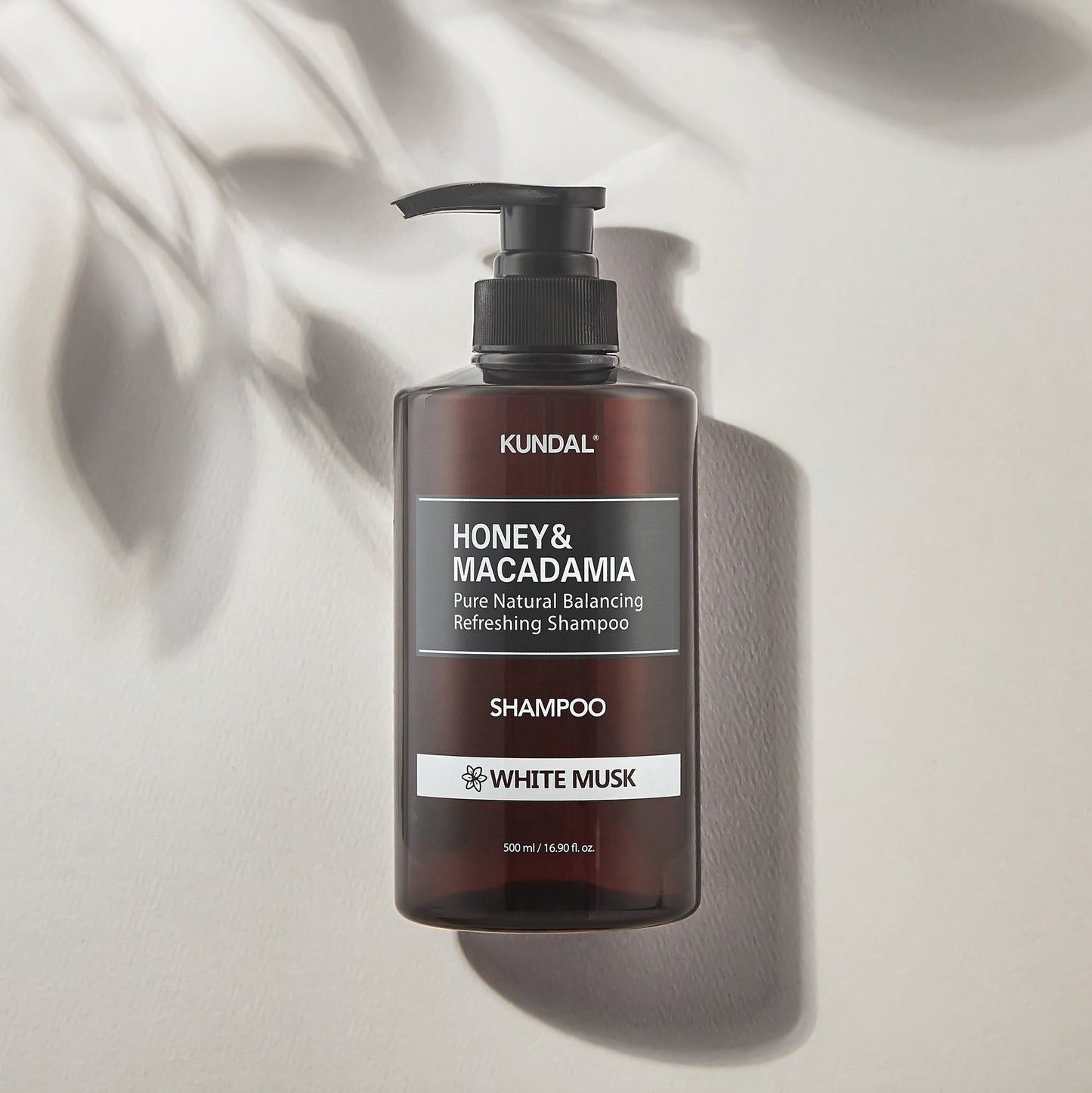 Honey & Macadamia Treatment White Musk Shampoo - OVERRATED