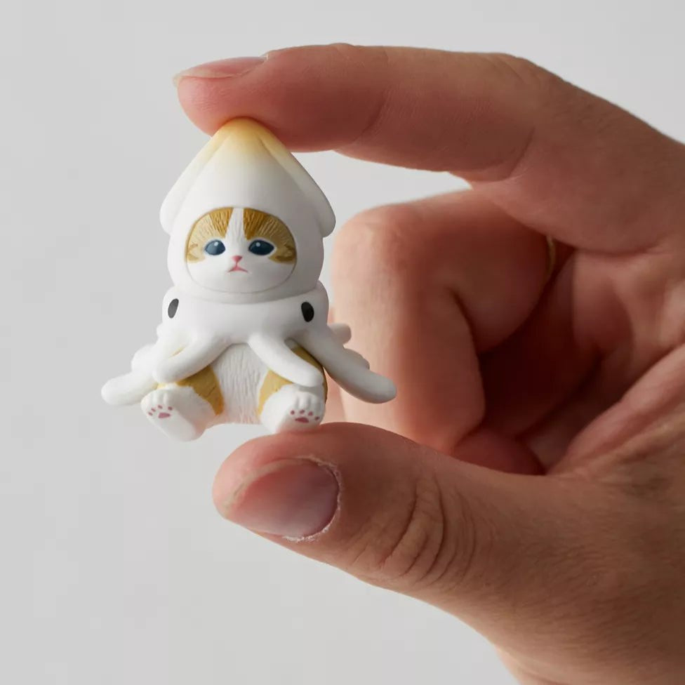 Mofusand Cat Aquarium Series Blind Box Figure - OVERRATED