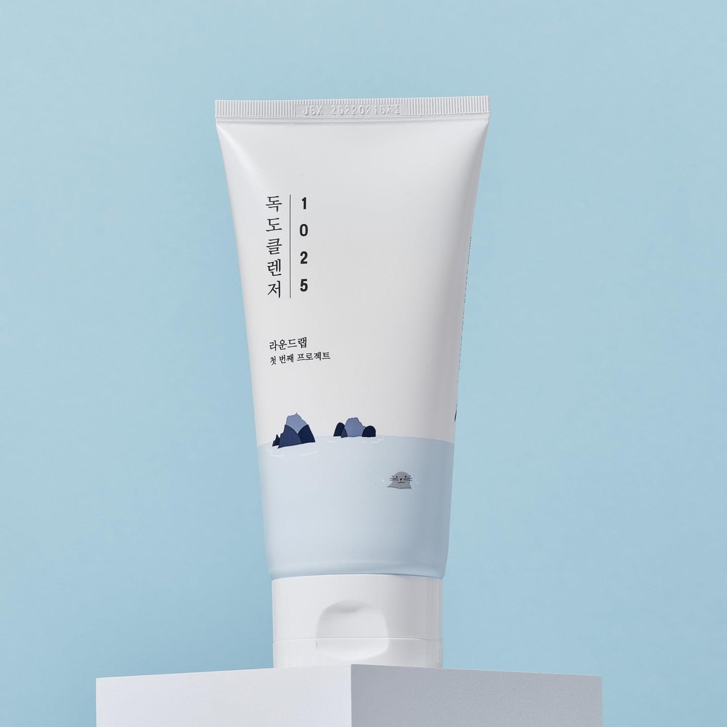 Round Lab 1025 Dokdo Cleanser - OVERRATED