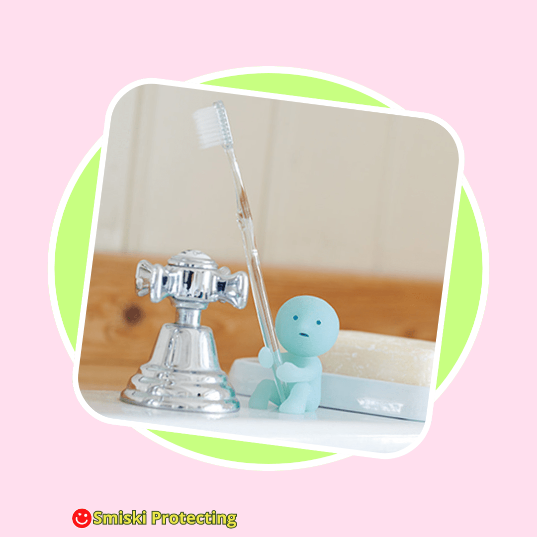 Smiski Protecting Toothbrush Stand - OVERRATED