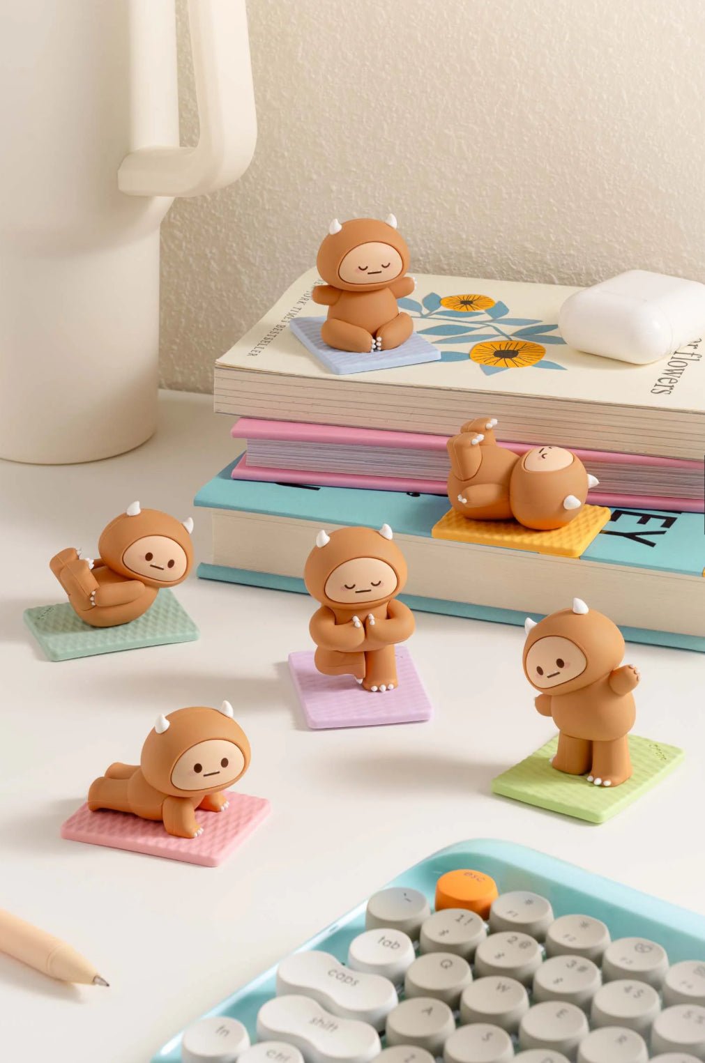 SMOKO Hank Yeti Doing Yoga Series Blind Box - OVERRATED