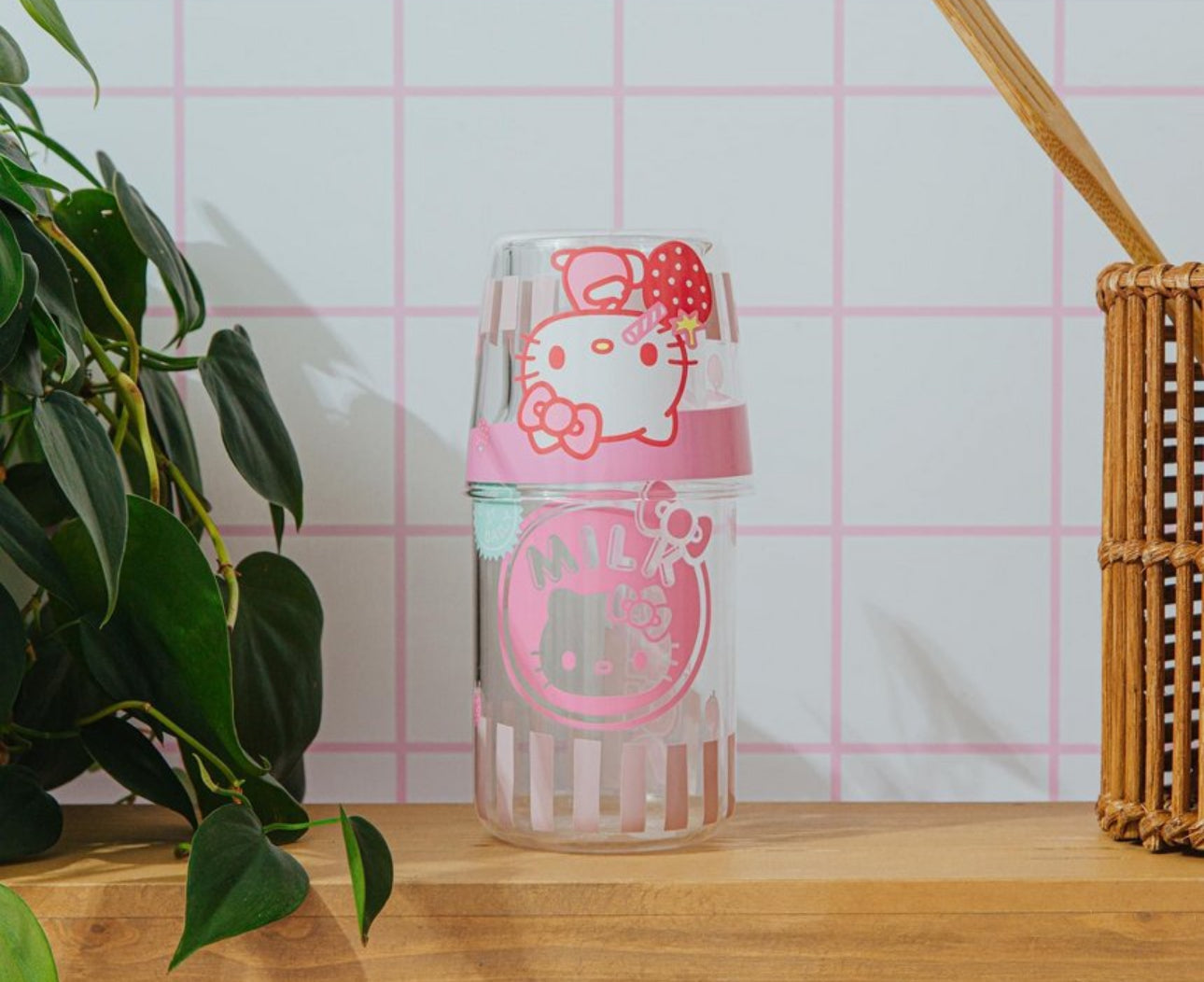 Hello Kitty Tokyo 18oz. Kawaii Glass Water Pitcher with Cup