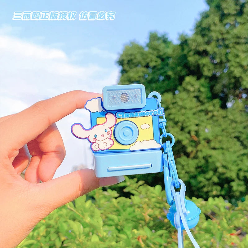 Kawaii Retro Light-Up Camera Keychain