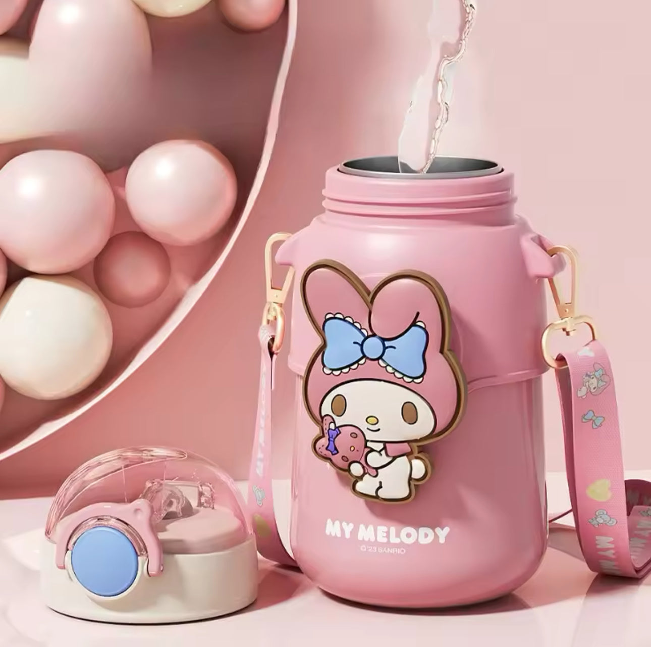 Sanrio Characters Kawaii Transparent Water Bottle With Travel Strap and Lid Closer