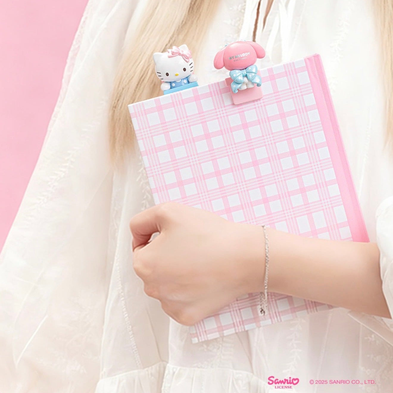 Moetch x Sanrio Characters Sweetheart Bow Series Blind Box
