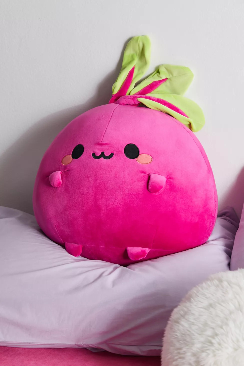 Smoko Beet Mochi Plushie