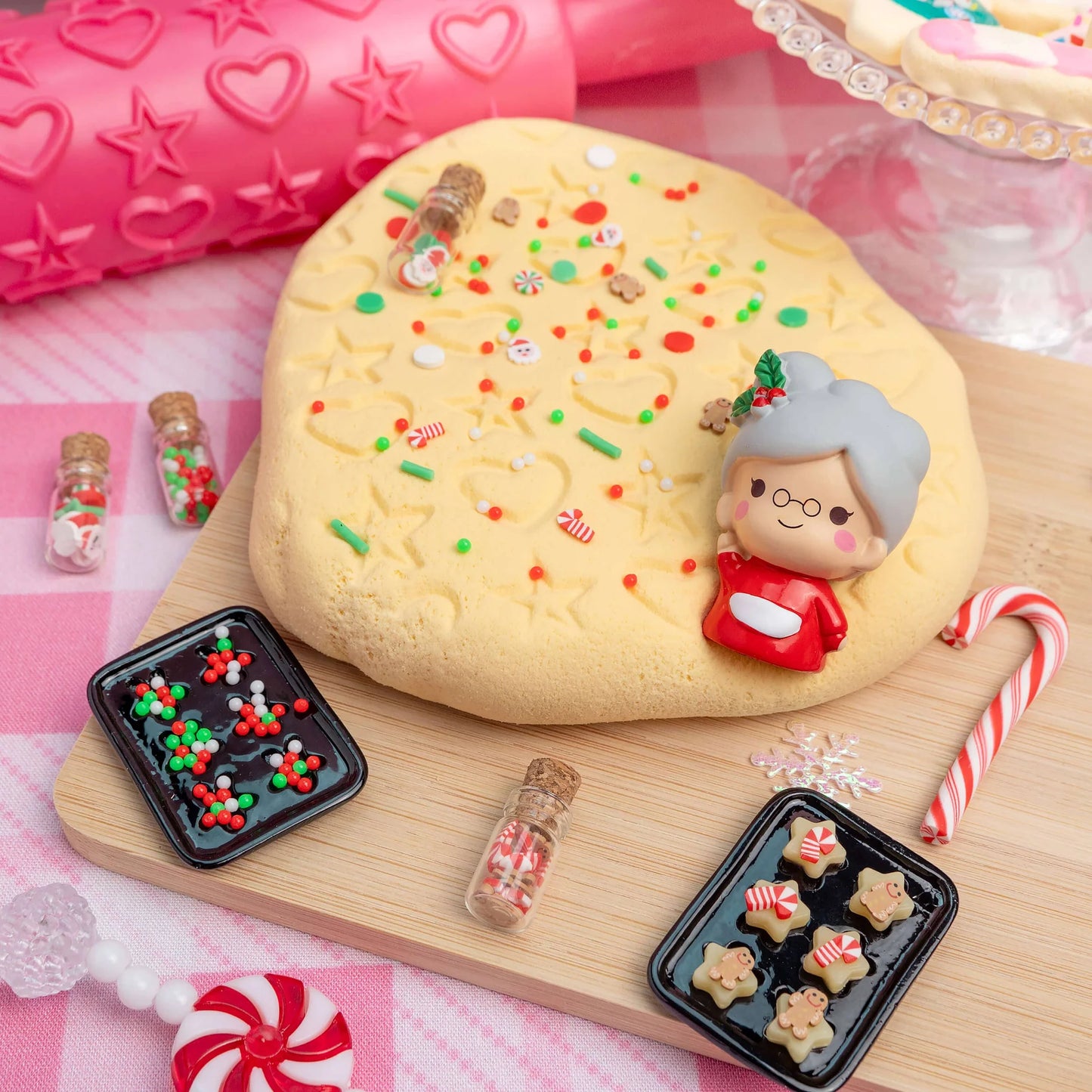 Kawaii Slime Co. Mrs. Claus' Cookie Dough Clay-Dough Slime