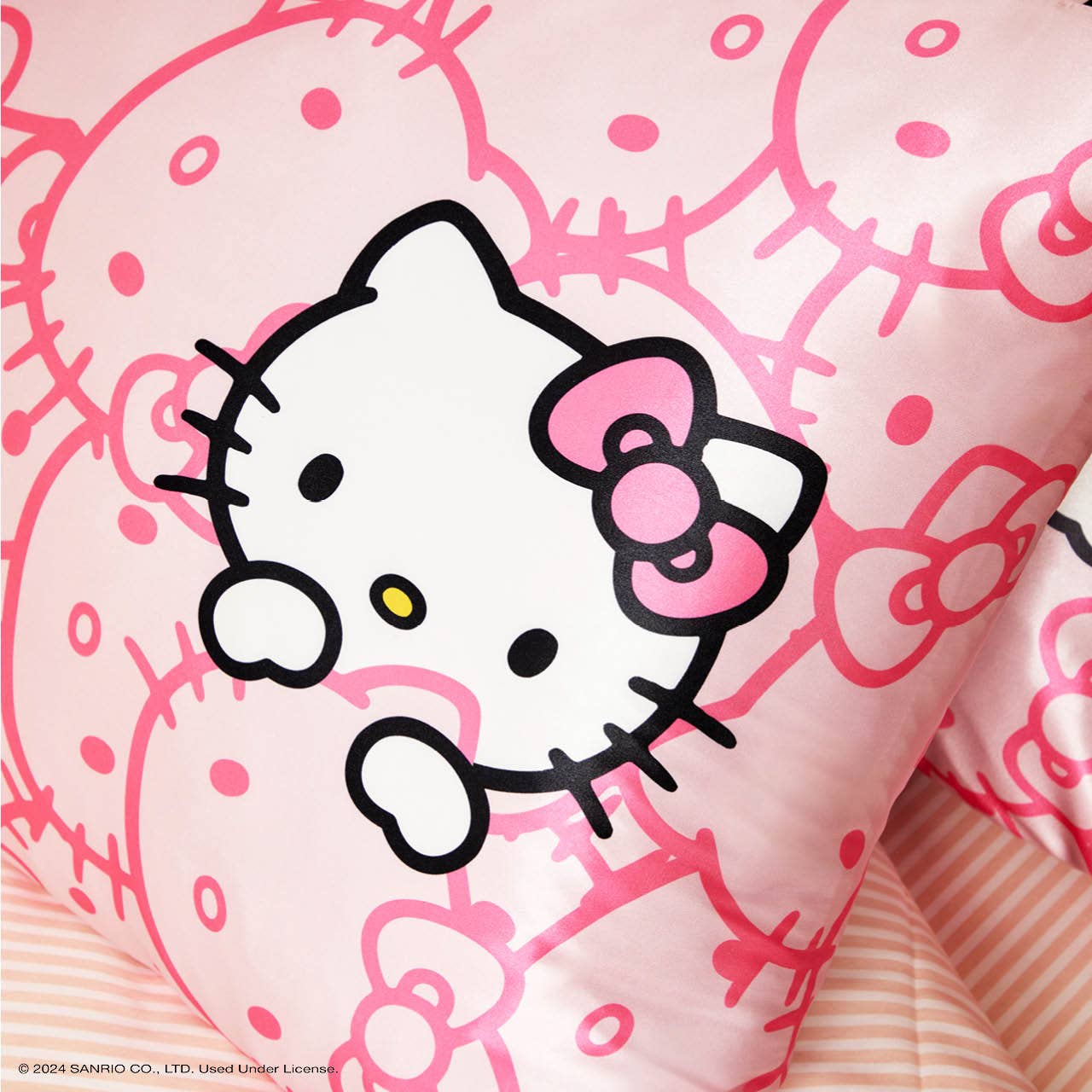 Hello Kitty x Kitsch Satin Pillowcase & Pillow Scrunchie Set