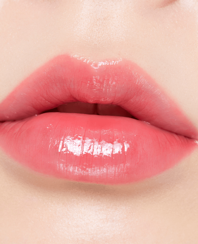 Korean lip balm Etude House moisturizing melting formula close-up - Overrated Korean Beauty & More
