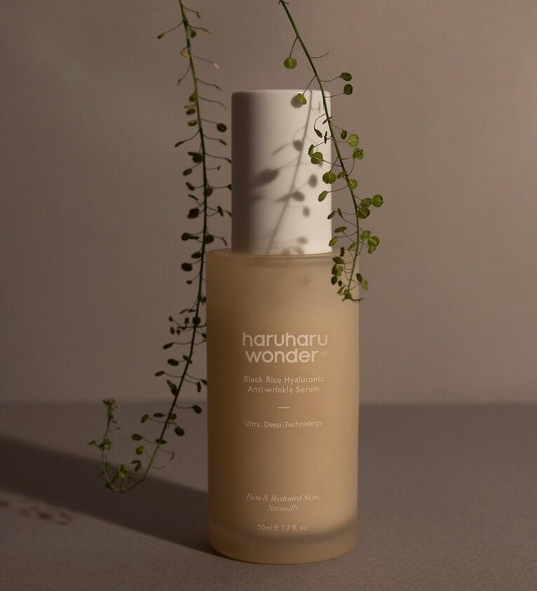 Korean hyaluronic serum Haruharu Wonder black rice texture close-up - Overrated Korean Beauty & More