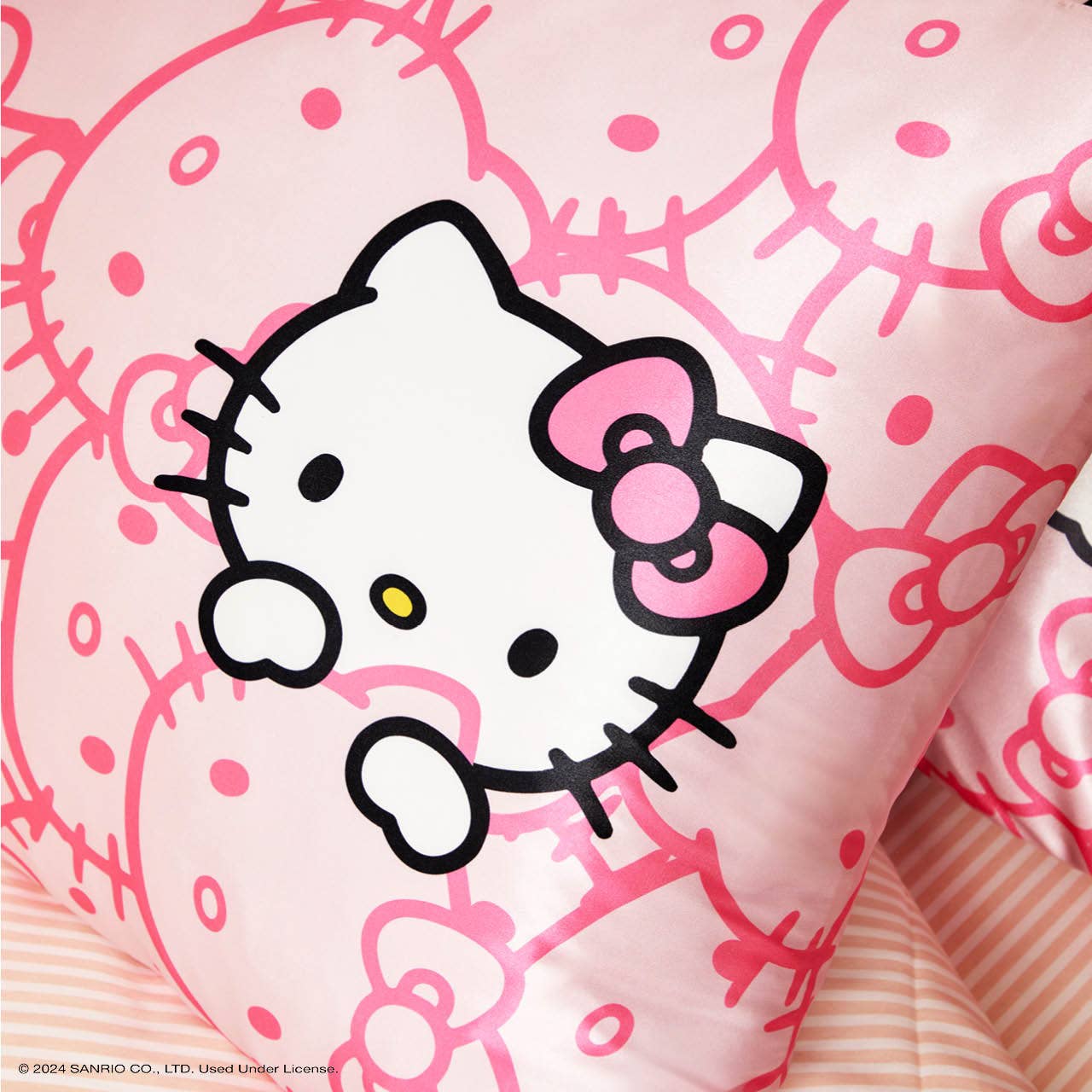 Hello Kitty x Kitsch Satin Pillowcase & Pillow Scrunchie Set - OVERRATED