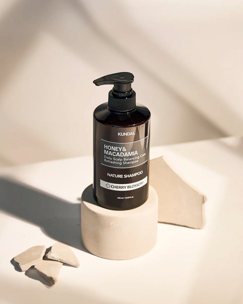 KUNDAL Honey & Macadamia Nature Shampoo Cherry Blossom Scent - OVERRATED
