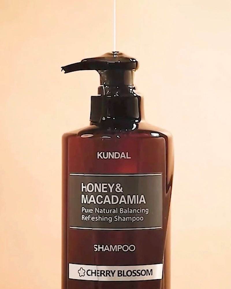 KUNDAL Honey & Macadamia Nature Shampoo Cherry Blossom Scent - OVERRATED