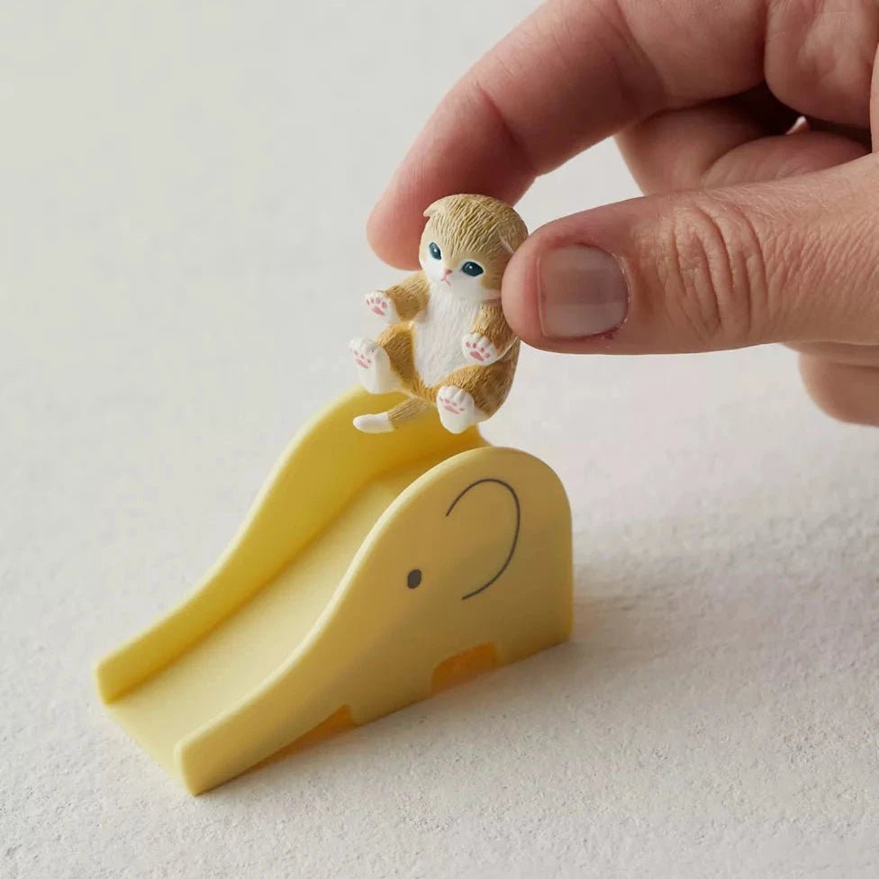 モフサンド Mofusand Cat On Slide Blind Box Figure - OVERRATED