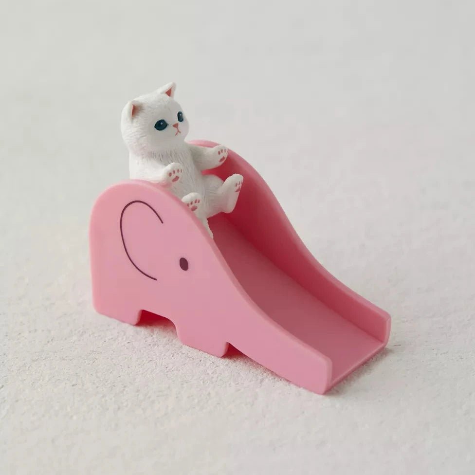 モフサンド Mofusand Cat On Slide Blind Box Figure - OVERRATED