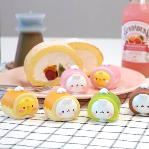 Molang Roll Cake Random Figure Box - OVERRATED